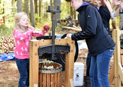 apple pressing at the Homestead Fest